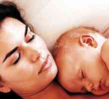 Доенчиња и мајките спиење