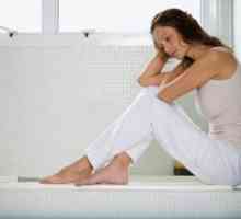 Патолошки менопаузата кај жените, третман, симптоми, причини