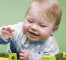 Развој на јазикот кај дете од осум месеци до една година