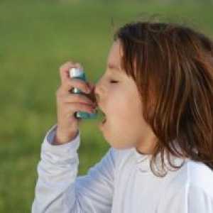 Астматични бронхитис кај децата, третман, симптоми, знаци, причини