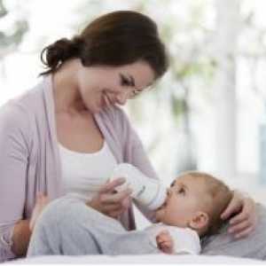 Новороденче одбива дојката по шише хранење