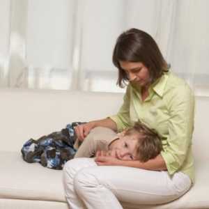 Труење со дијареа, треска, повраќање кај дете