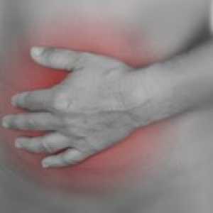 Синдром на бактериски раст во стомакот: Третман, Симптоми, Причини