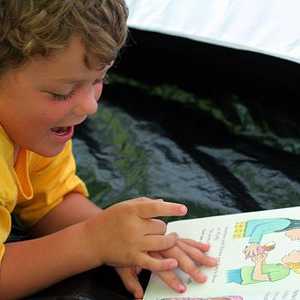 Како да се учат на вашето дете да чита течно? Како да се учат на вашето дете да се чита? Правила…