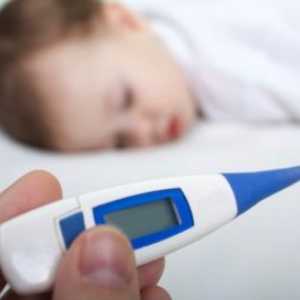 Високата температура кај детето, како да се сведе на температури дома